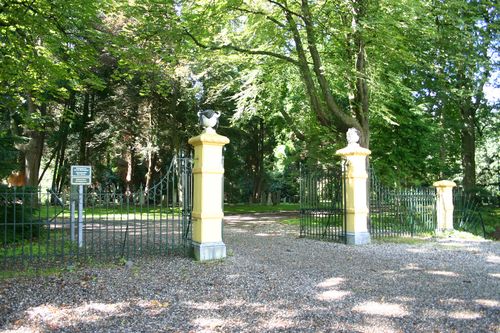 Nederlandse Oorlogsgraven Zuiderbegraafplaats Assen