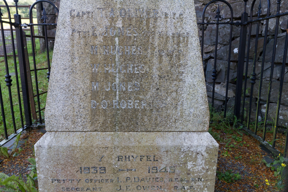 Oorlogsmonument Capel Curig #2