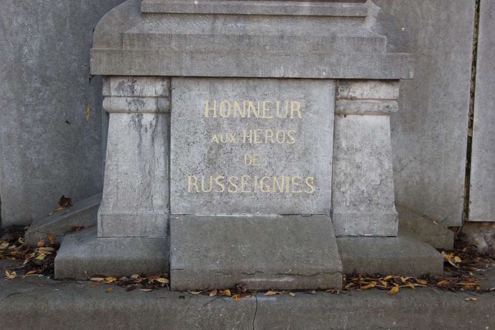 Oorlogsmonument Russeignies #3