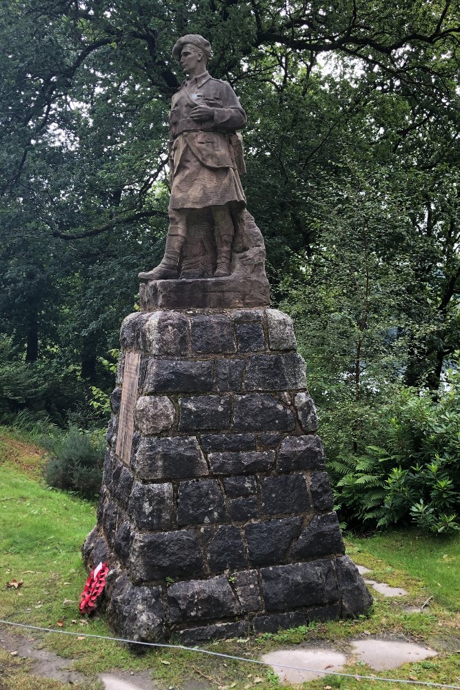 Oorlogsmonument Lochawe #3