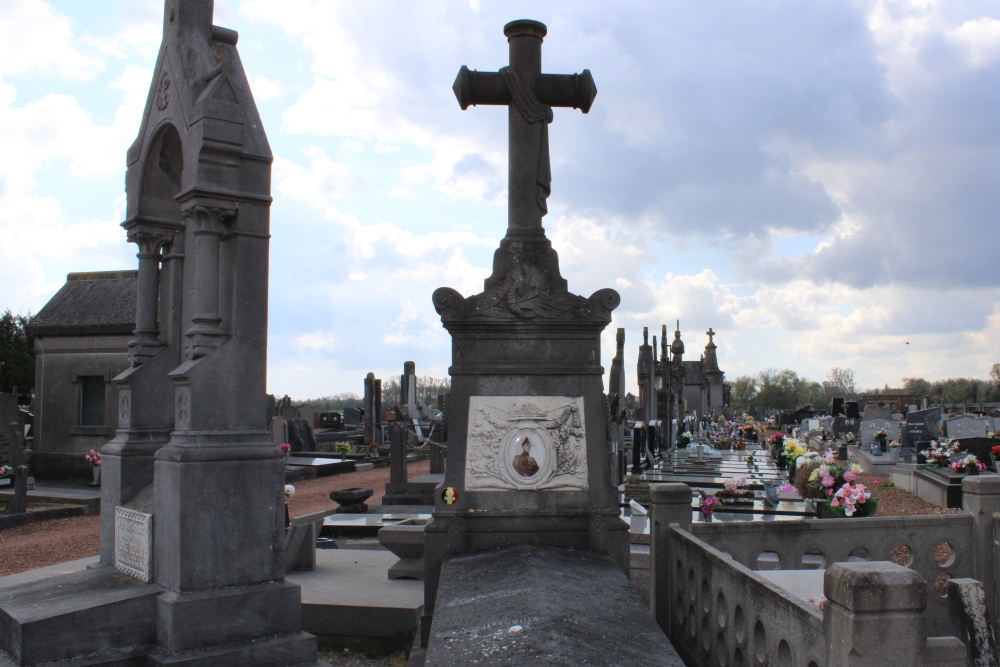 Belgian War Graves Basècles	 #2