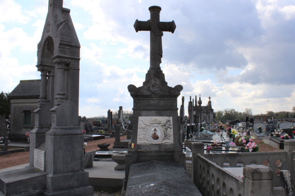 Belgische Oorlogsgraven Bascles #2