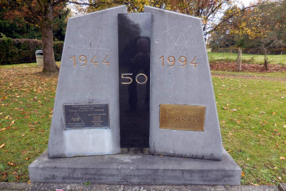 Monument 50 Jaar Bevrijding Neupré #2
