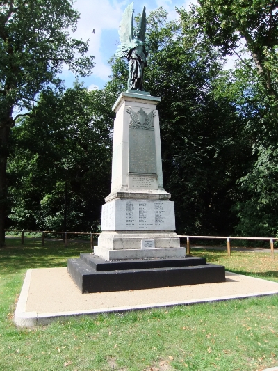 Oorlogsmonument Wanstead #1