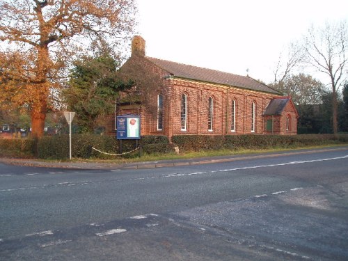 Oorlogsgraven van het Gemenebest All Saints Churchyard