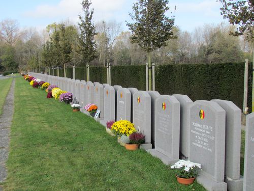 De Panne Communal Cemetery #5