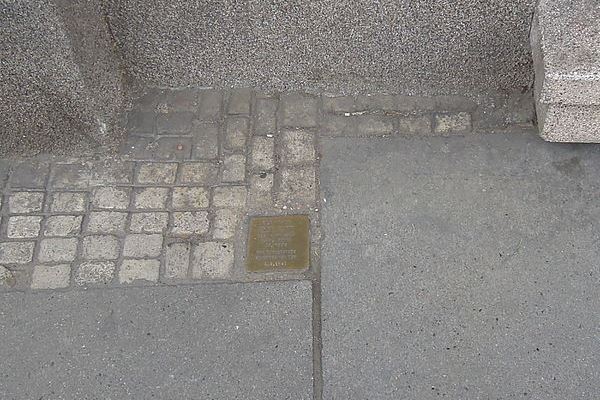 Stumbling Stone Neustädter Platz 3