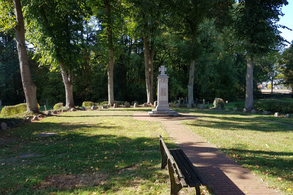 War Memorial Heemsen #1