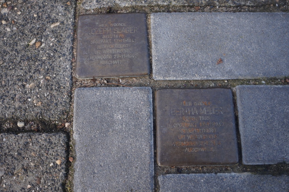 Stolpersteine Vossenlaan 16 #1