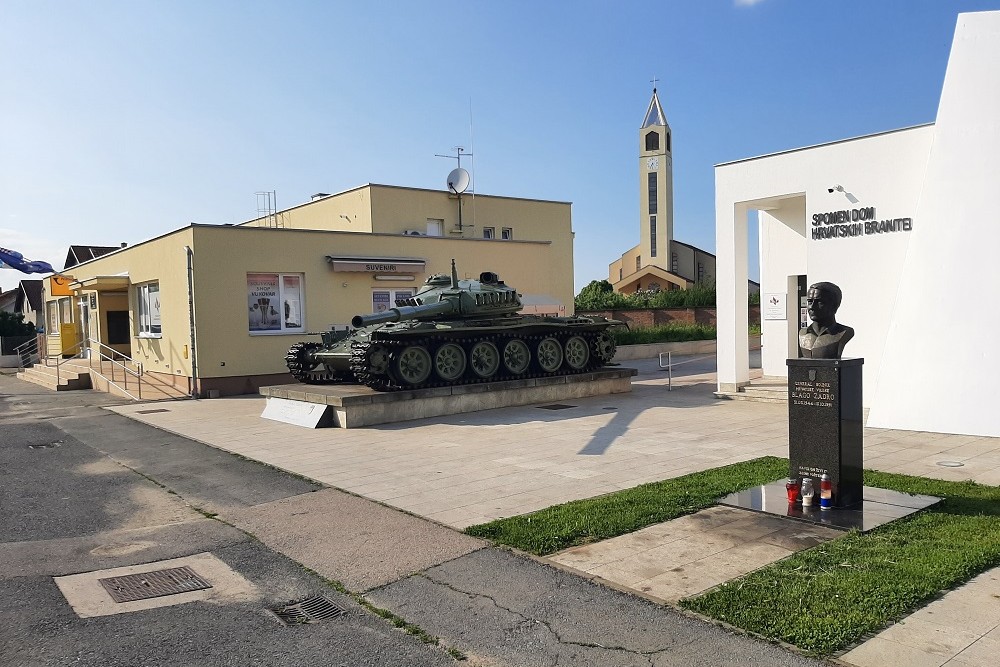 Monument Blago Zadro #3