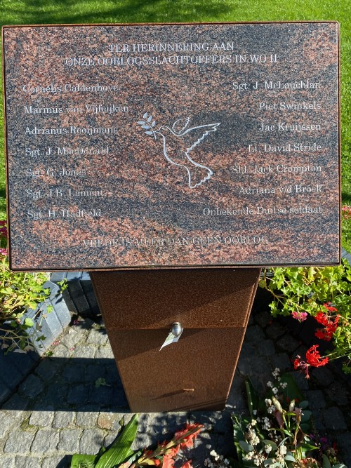 War Memorial Lieshout #2