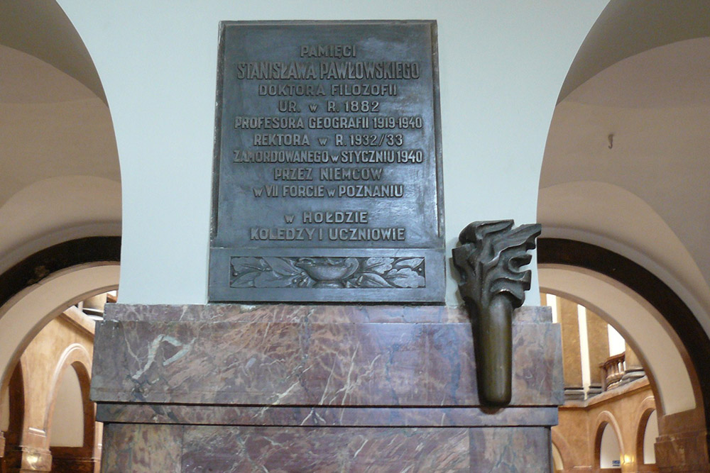 Memorials Collegium Maius (inside)