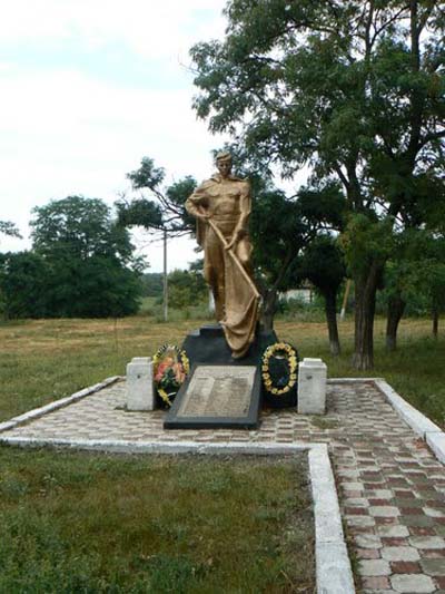 Mass Grave Soviet Soldiers Maryanivka #1