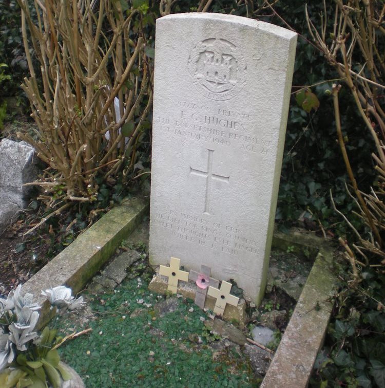 Commonwealth War Grave Leek Seed Methodist Churchyard