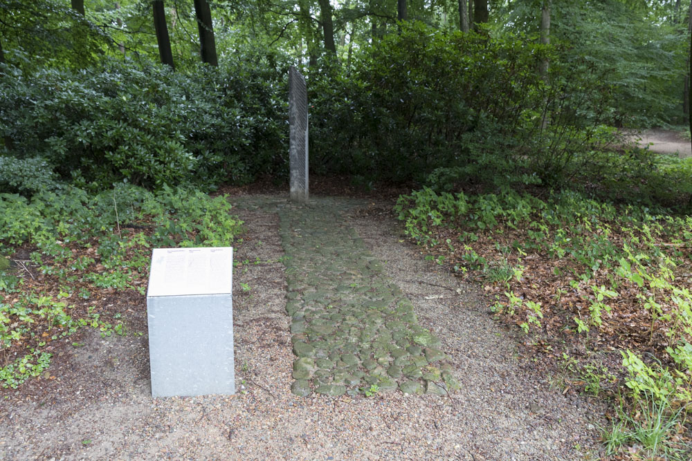 Monument Evacuatie 1944 Openluchtmuseum Arnhem #3