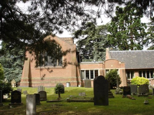 Commonwealth War Grave Holy Rood Churchyard