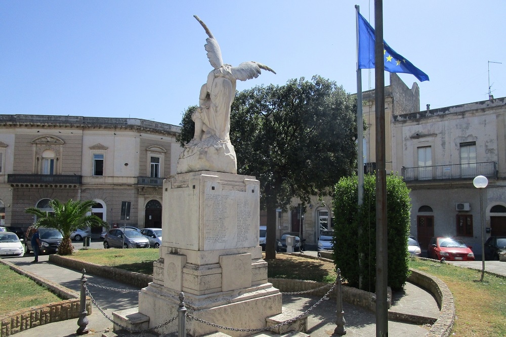 Oorlogsmonument Galatone #4