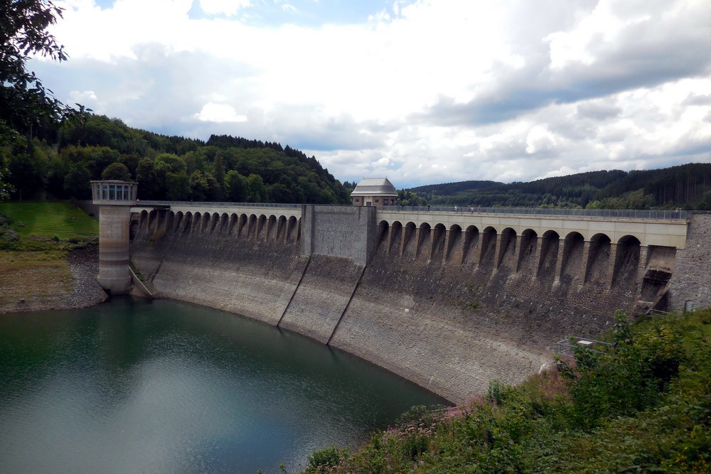 Lister dam Weuste