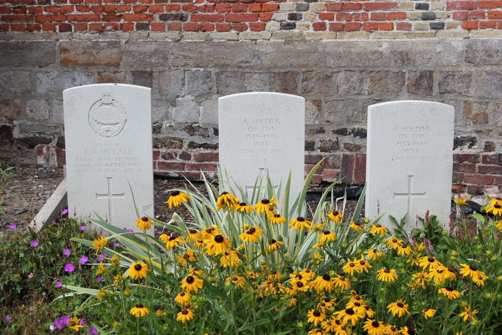 Commonwealth War Graves Eecke #5
