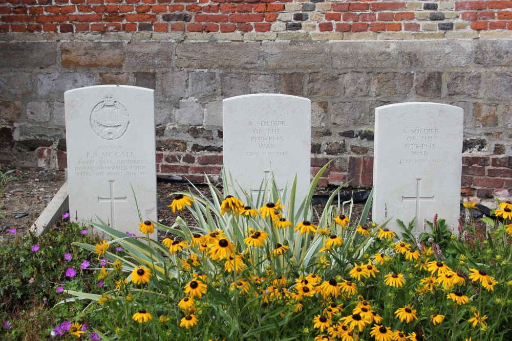 Oorlogsgraven van het Gemenebest Eecke #5