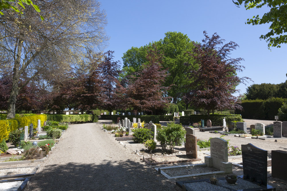 Dutch War Grave New Municipal Cemetery Aalsmeer #3