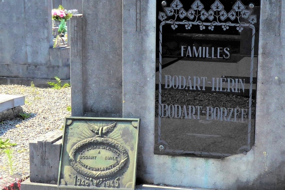 Belgische Oorlogsgraven Forrières #2