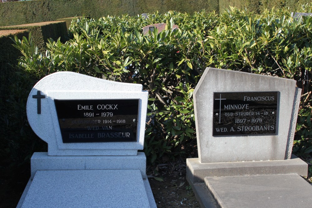 Belgian Graves Veterans Korbeek-Lo Cemetery #1