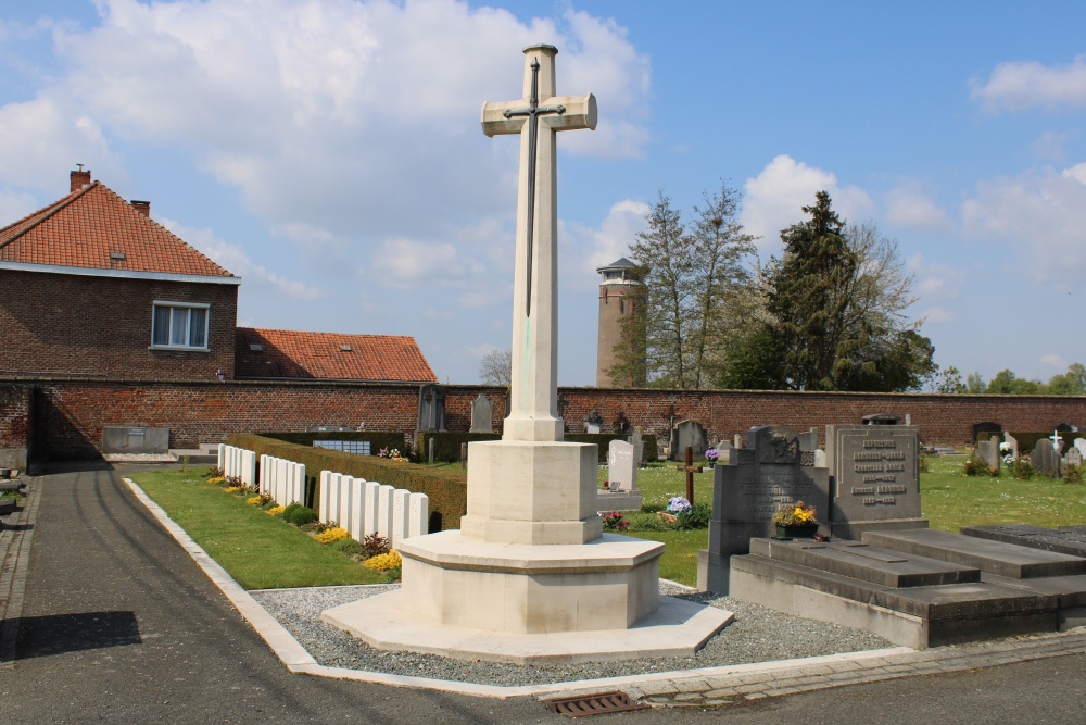 Commonwealth War Graves Chivres