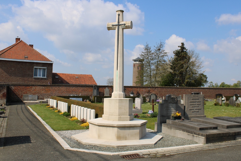 Commonwealth War Graves Chièvres #1