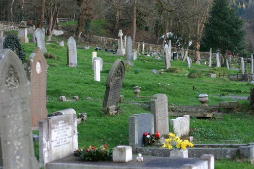 Oorlogsgraven van het Gemenebest Holy Jesus Churchyard #1