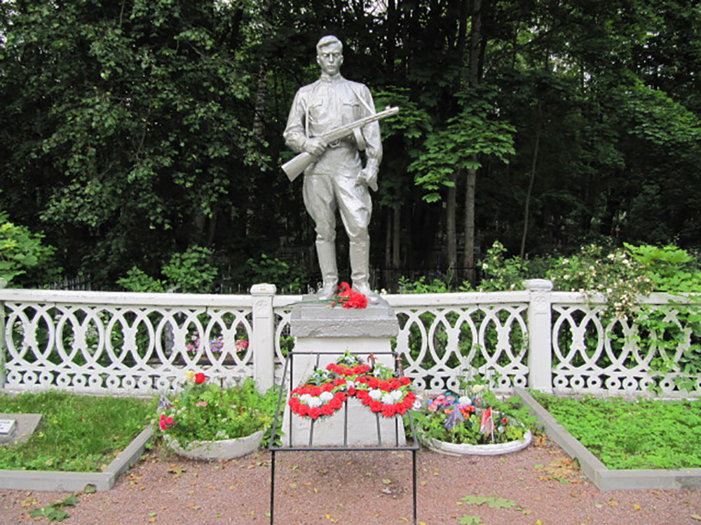 Soviet War Cemetery Martyshkino #5