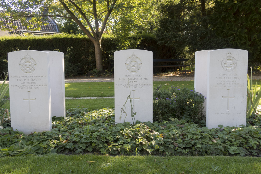 Oorlogsgraven van het Gemenebest Algemene Begraafplaats Soestbergen #2