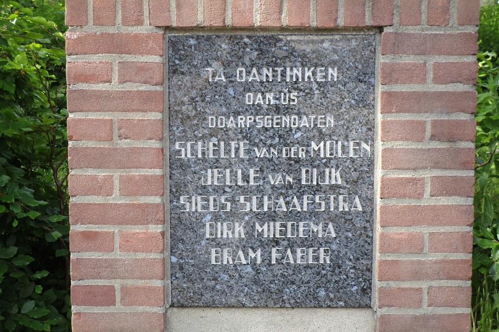 Oorlogsmonument Wijnaldum #2