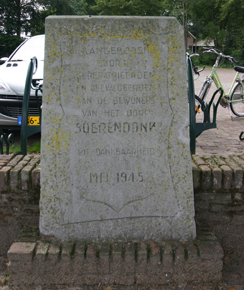 Oorlogsmonument Soerendonk #1