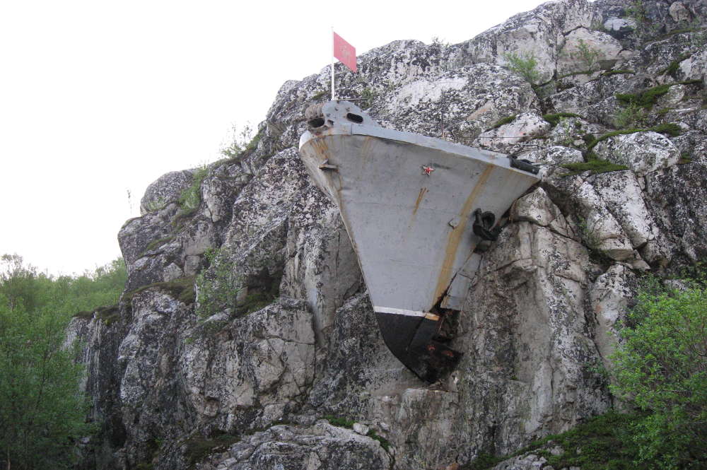 Monument Sovjet Zeelieden Liinakhamari #1