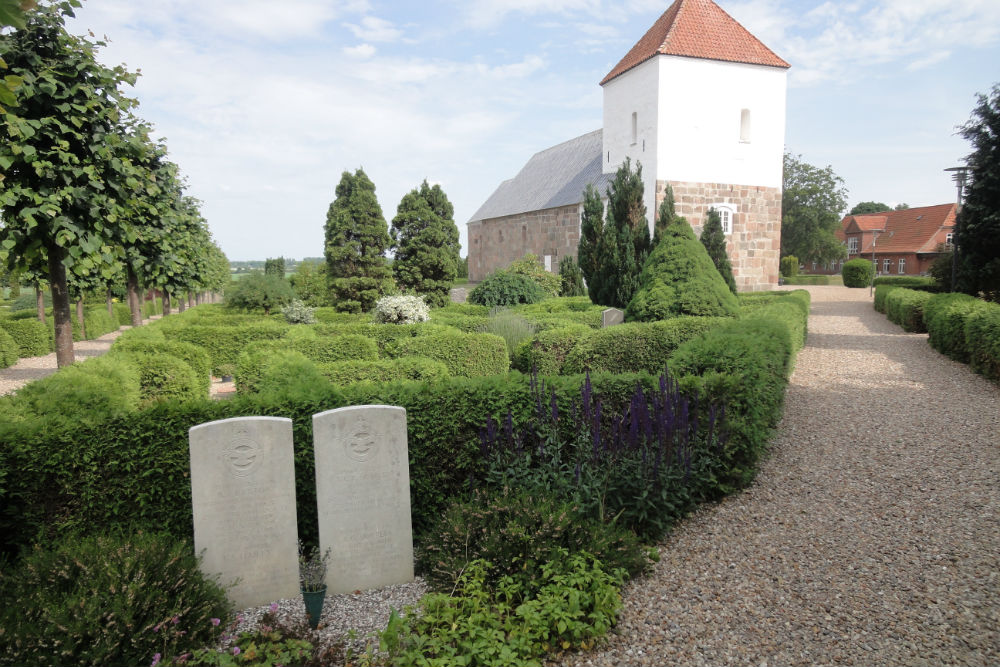 Commonwealth War Graves dum Cemetery #1