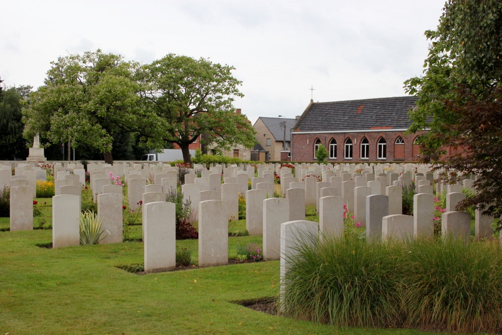 Commonwealth War Cemetery Vlamertinghe #4