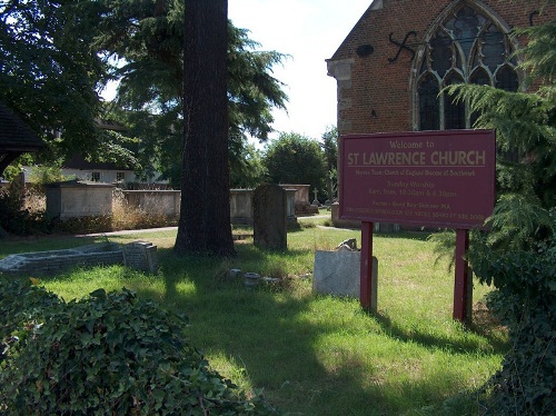 Oorlogsgraven van het Gemenebest St Laurence Churchyard #1