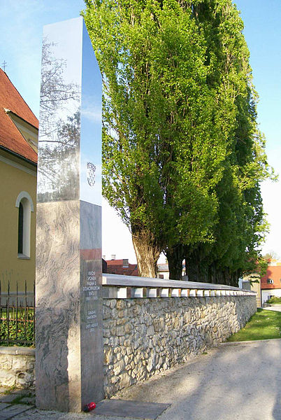 Monument Gesneuvelde Kroatische Verdedigers Samobor #1