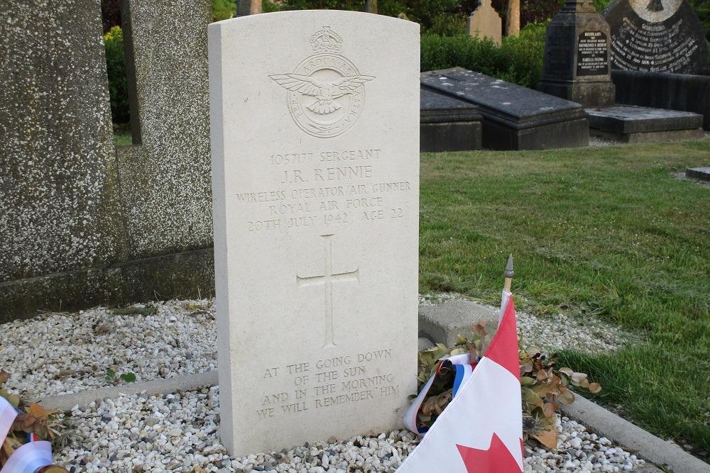Commonwealth War Graves Municipal Cemetery Franeker #5