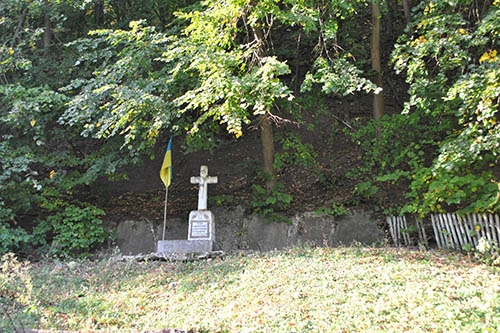 Mass Grave Ukranian Soldiers