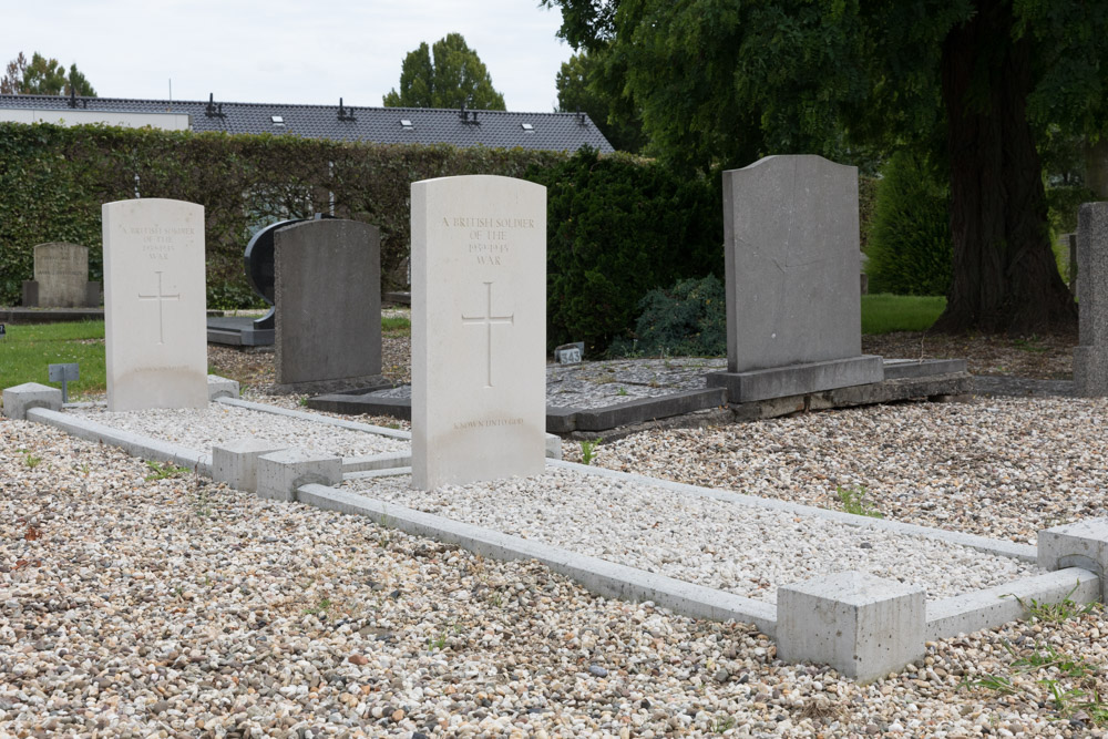 Oorlogsgraven van het Gemenebest Gemeentelijke Begraafplaats Dodewaard #2