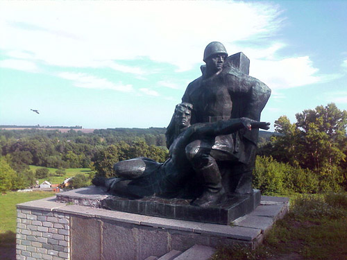 Oorlogsmonument Terny #2