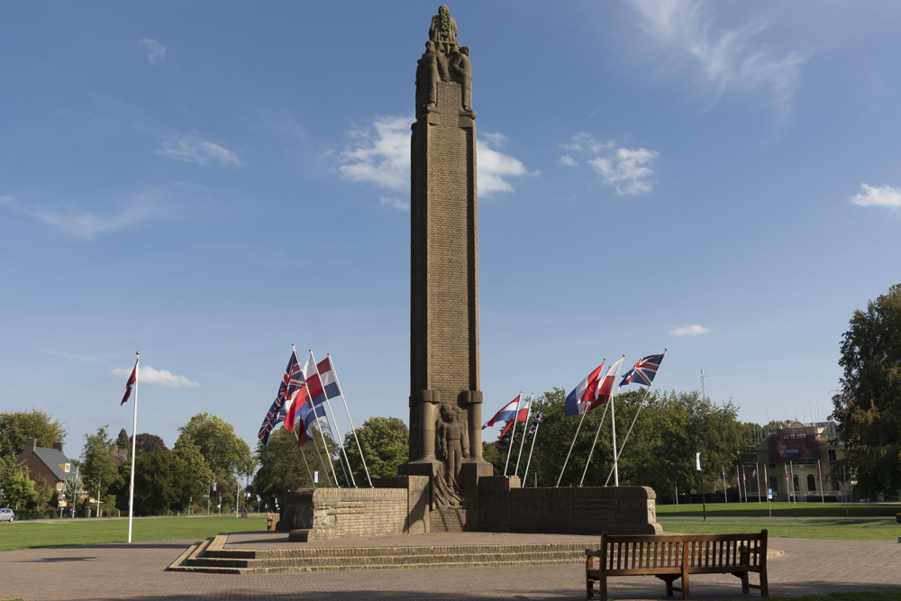 Airborne Monument Oosterbeek