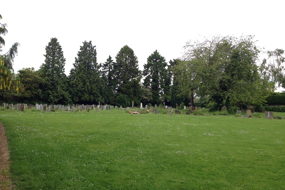 Commonwealth War Graves Kennington Cemetery #1