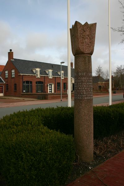 War Memorial Holwierde #2