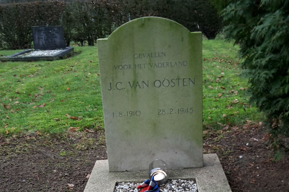 Dutch War Graves Protestant Cemetery Gendringen #2