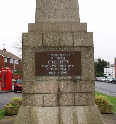 Monument Wielrijders Meriden #1