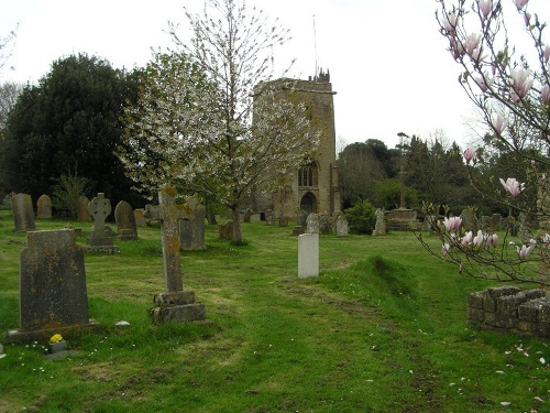 Oorlogsgraven van het Gemenebest All Saints Churchyard #1