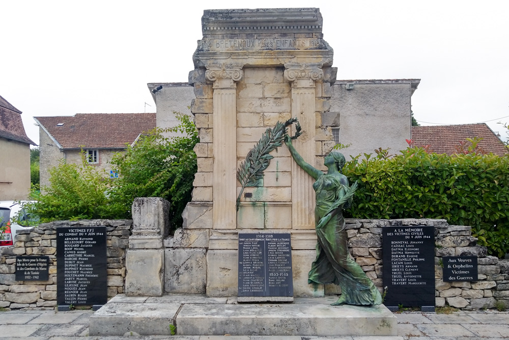 Oorlogsmonument Bretenoux #1